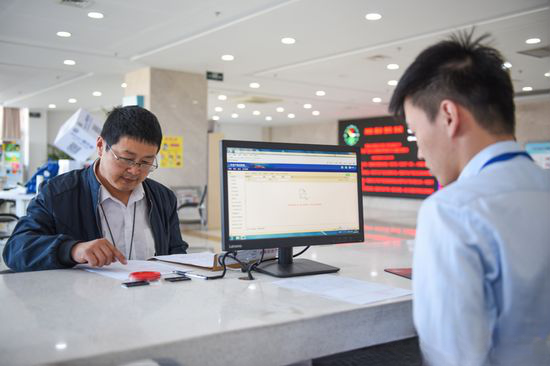 卓信宝配资 《中国营商环境发展报告(2025)》发布，青岛一案例入选